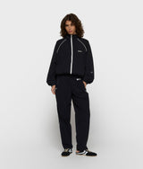 https://www.10dayslifestyle.nl/cdn/shop/files/015_20260331_10DAYS_PF26_E-COM_Day2_006_b45dcc5c-ef7b-429c-850f-344b161a2dc2.jpg?v=1782228170&_gl=1*hx2lek*_up*MQ..*_gs*MQ..&gclid=CjwKCAjw08fSBhA7EiwAfbQTsEcXLVg5pn5h36XKnH1qPBRVivcxKMny3Ak5UqM-XkKt-V7bE
