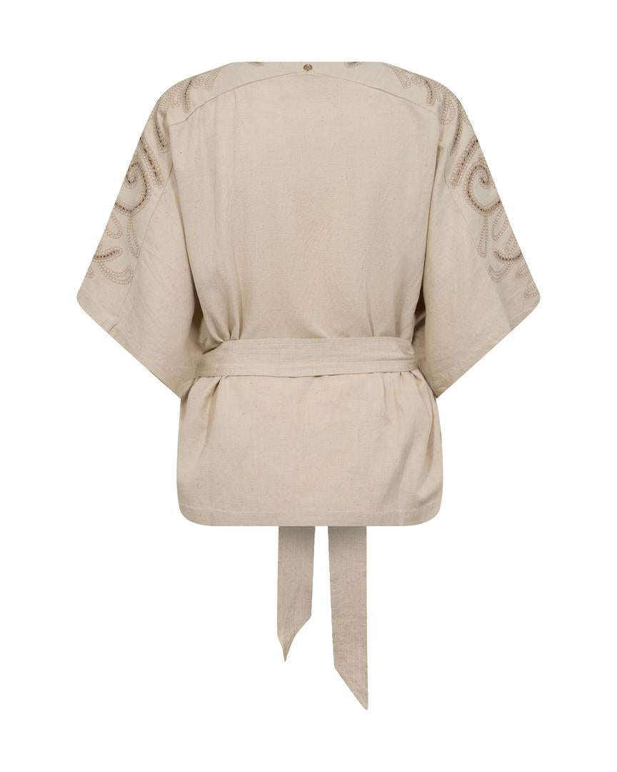 https://content.storeinfo.nl/applicatie/img/983/20250407162929_607396_HS251717801192MMRikasSobiaBlouseClay.jpg