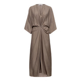 https://content.storeinfo.nl/applicatie/img/983/20250506163414_198647_36498HeraCCKnotDress15401.jpg