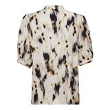 https://content.storeinfo.nl/applicatie/img/983/20250513161115_3822079_35823ElisaCCshirt19902.jpg