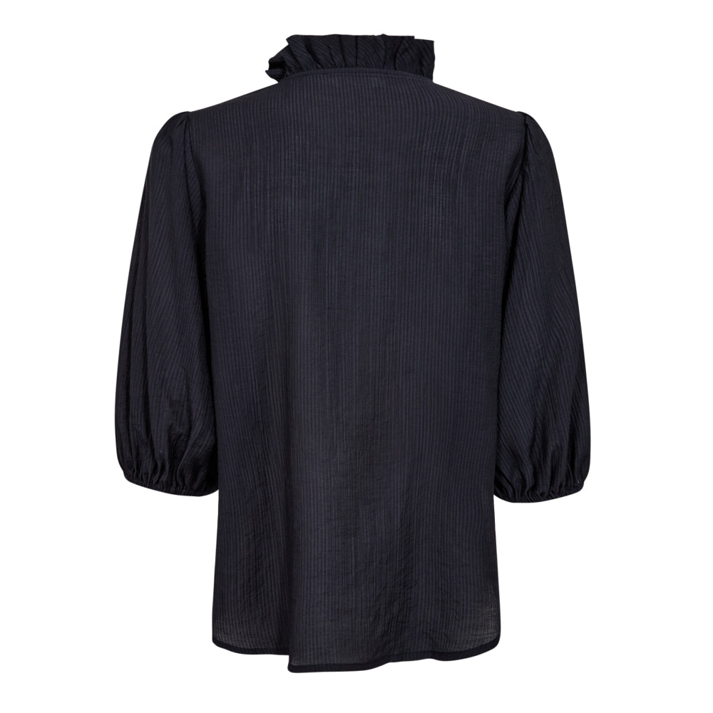 https://content.storeinfo.nl/applicatie/img/983/20250518153644_298321_35905AnikaCCFrillShirt12002.jpg