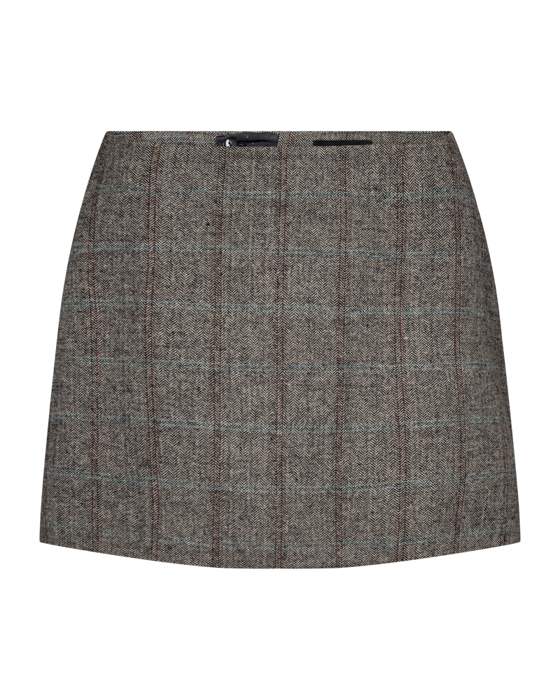 https://content.storeinfo.nl/applicatie/img/983/20250701112755_1758062_packshot22072921378Front1CMJADENSKIRTBlackw.RedPear.png