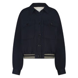 https://content.storeinfo.nl/applicatie/img/983/20250726164554_1820088_Oliviajacketnavyfront.webp