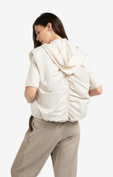 https://content.storeinfo.nl/applicatie/img/983/20250807163622_689240_reversiblepaddedbodywarmerwithzipclosure13ba4a2dee18843b79b58bb5b2ae2846f.webp