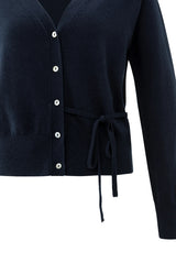 https://content.storeinfo.nl/applicatie/img/983/20250807164123_687862_cardiganwithvneckandtiewaist7eaff7237c414c0fb703fc4cf037cdfb.webp