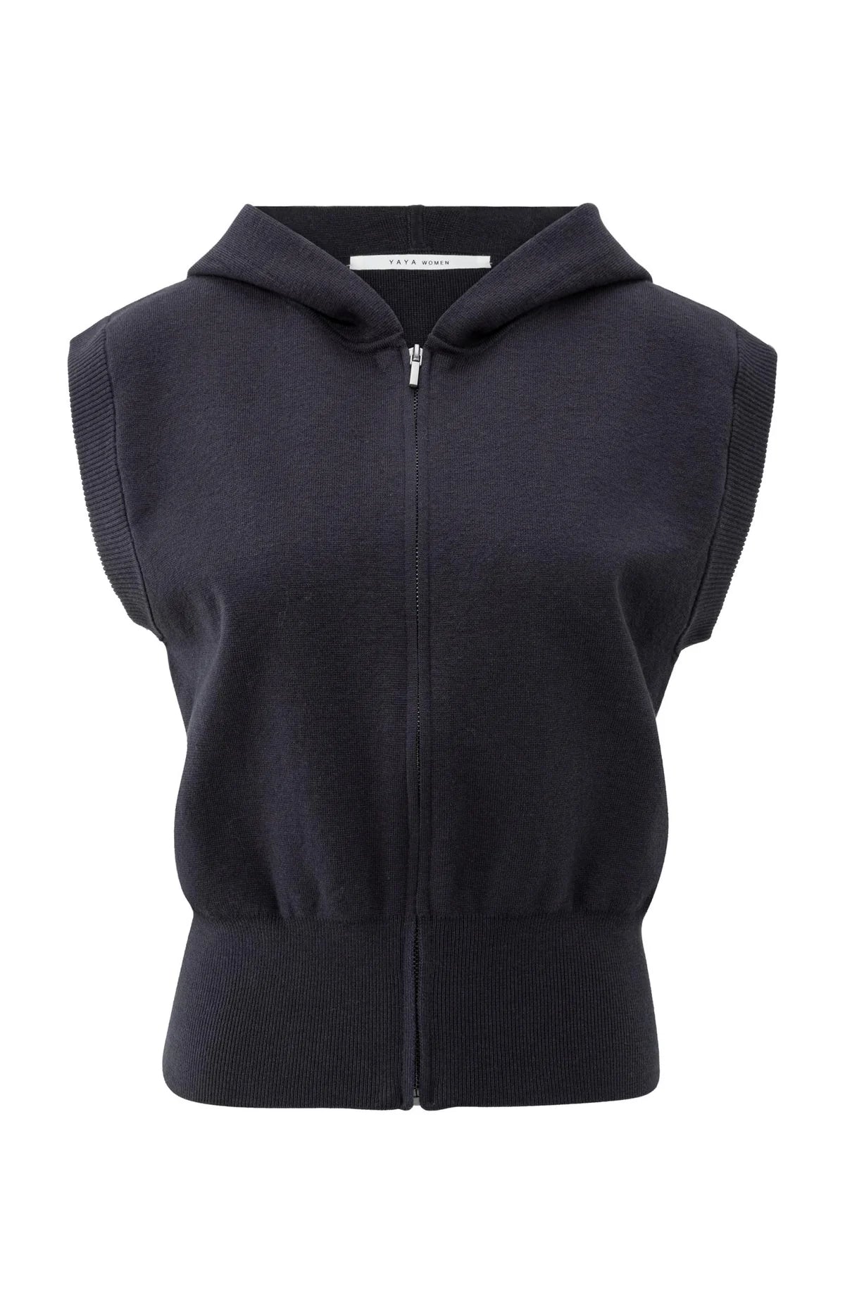 https://content.storeinfo.nl/applicatie/img/983/20250807165030_692481_sleevelesshoodiewithzipperandhoodce18c059b2454f15a593d47cd655395d.webp