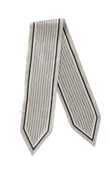 https://content.storeinfo.nl/applicatie/img/983/20250807170257_692933_scarfwithfinestripesandglossyfinish1456a7069ae0145dab9fdf27f0f757663.webp