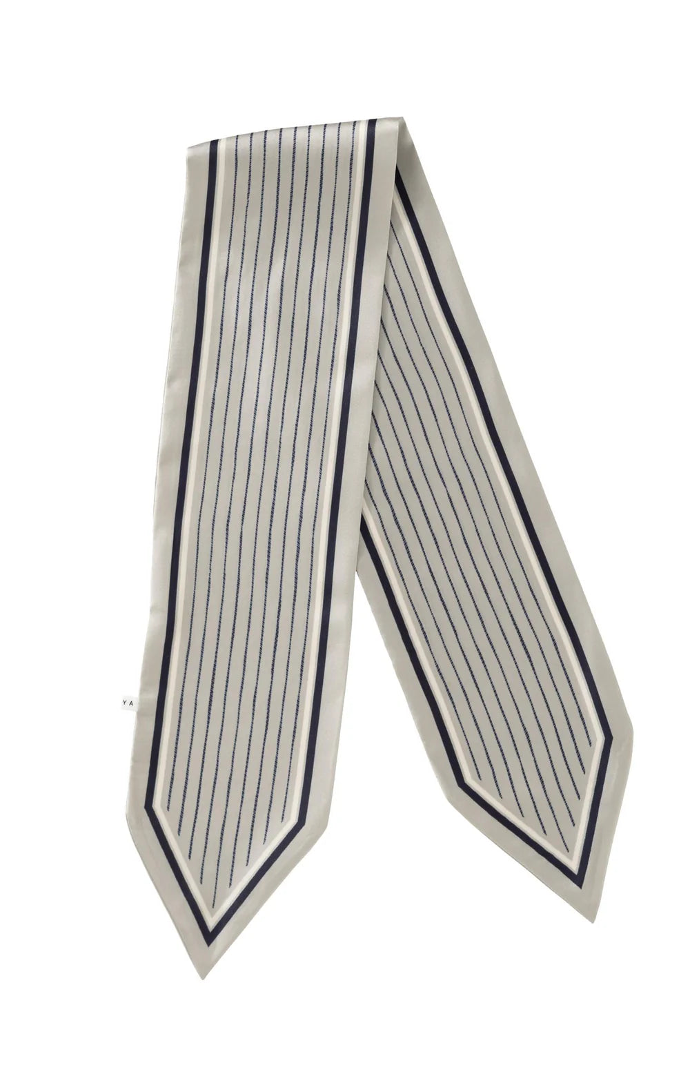 https://content.storeinfo.nl/applicatie/img/983/20250807170257_692933_scarfwithfinestripesandglossyfinish1456a7069ae0145dab9fdf27f0f757663.webp