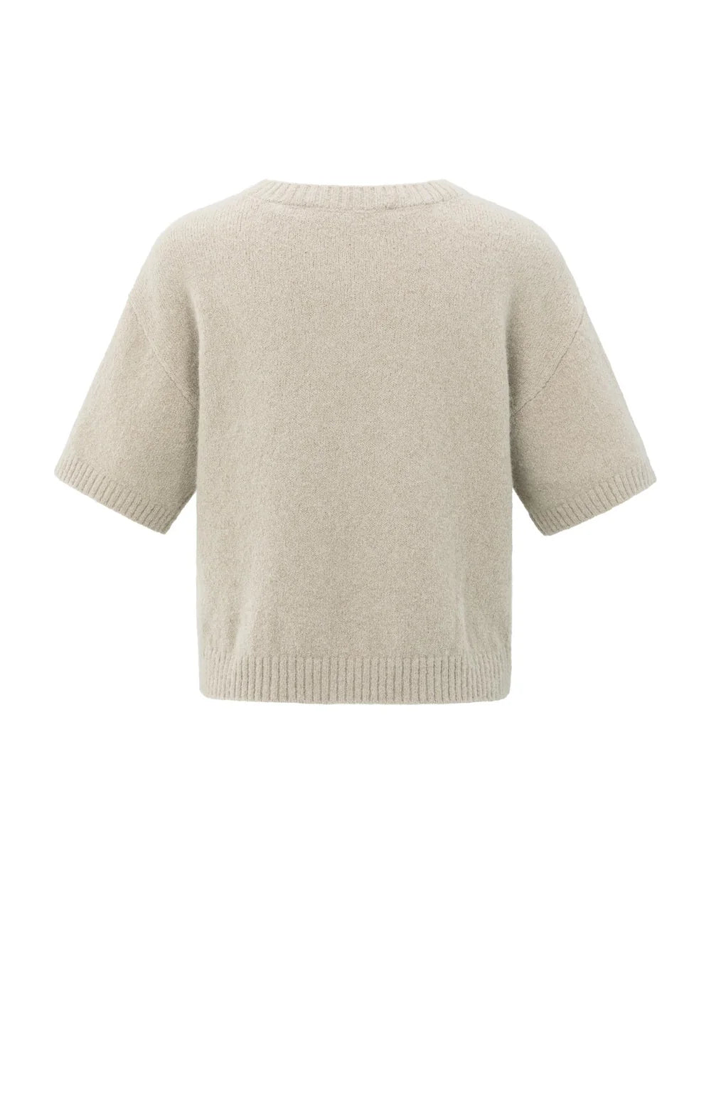 https://content.storeinfo.nl/applicatie/img/983/20250823172018_115215_knittedshortsleevesweaterwithartwork1463daaea2d974461a1819c748b4e8d7f.webp