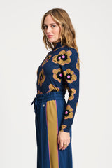 https://content.storeinfo.nl/applicatie/img/983/20250909110718_1319461_SP925304POMAmsterdamTURTLENECKFleursParfaites.jpg