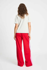 https://content.storeinfo.nl/applicatie/img/983/20250909111052_1318921_SP927205POMAmstedamTSHIRTPOMsMenu.jpg