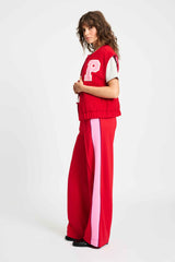 https://content.storeinfo.nl/applicatie/img/983/20250909111926_1319455_SP932203POMAmsterdamGILETBaseballChilired.jpg
