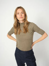 https://content.storeinfo.nl/applicatie/img/983/20250911140622_2209908_173100158MMRelenaTurtleneckSSKnitFalcon173780241MMEllenCariePantMaritimeBlue.webp