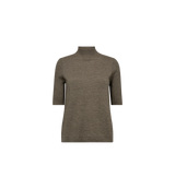https://content.storeinfo.nl/applicatie/img/983/20250911140629_2214682_AW251731001581MMRelenaTurtleneckSSKnitFalcon.webp