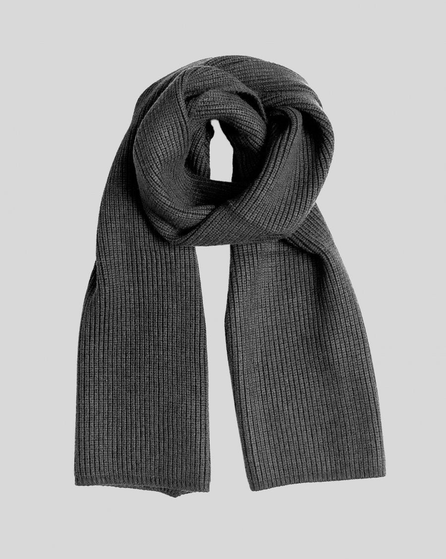https://content.storeinfo.nl/applicatie/img/983/20250911145711_2215927_mschcopenhagenmschgalinerachellescarf900x1126c2.jpg