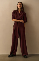 https://content.storeinfo.nl/applicatie/img/983/20251104193657_1637377_jerseyjumpsuitwithshortsleevesandtiebelt1ac41c86475c2497abfd47306e508cc12.webp