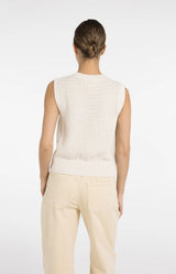 https://content.storeinfo.nl/applicatie/img/983/20260403113330_2997124_sleevelesstexturedcardiganwithgoldtonebuttons5e78b252d6e046bd95b40723b22016cc.webp
