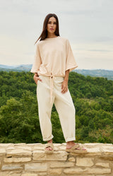 https://content.storeinfo.nl/applicatie/img/983/20260410110905_3361437_highwaistbarreltrouserswithbuttondetail1de2048a9e976457d8be6261e87568d8d.webp