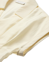 https://content.storeinfo.nl/applicatie/img/983/20260423131813_896573_packshot22078962135Details1CMMOLLYSHIRT20Lemon20Icing1512x.webp
