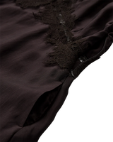 https://content.storeinfo.nl/applicatie/img/983/20260508180949_1601110_packshot22073662129Details21CMMOLLYDRESS20Mulch1512x.webp