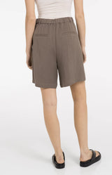 https://content.storeinfo.nl/applicatie/img/983/20260514102955_3695986_wovenlongerlengthbermudashorts1ea12452f88614d2a94289e7270027efc.webp