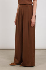 https://nukus.nl/cdn/shop/files/NKF09068_385__4_1_b2c.jpg?v=1783340347&width=1200