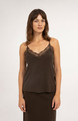 https://yaya.eu/cdn/shop/files/jersey-singlet-with-v-neck-and-lace-details-delicioso-brown_7babbb48-2a7e-4675-ba03-88b57f4e5f1e.jpg?v=1790774208&width=600