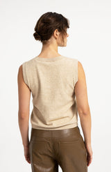 https://yaya.eu/cdn/shop/files/knitted-spencer-with-button-closure-3_509bb194-470e-4d91-833c-449304e9e23b.jpg?v=1786546525&width=1200