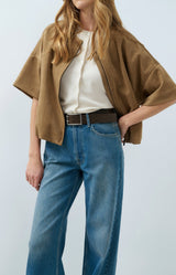 https://yaya.eu/cdn/shop/files/oversized-suedine-jacket-with-short-sleeves_2eafb5c2-8ea1-483a-8ebe-c7b91359723b.jpg?v=1786544664&width=1200