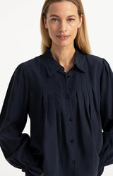 https://yaya.eu/cdn/shop/files/sheer-blouse-with-pleated-details_a3d41db2-2e87-457e-a7a4-79a1d741e1dd.jpg?v=1787683088&width=1200