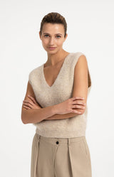 https://yaya.eu/cdn/shop/files/soft-knit-spencer-with-deep-v-neck-1_1458fce6-c4bf-40db-b489-0dbc84324c4f.jpg?v=1788274180&width=1200