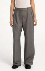 https://yaya.eu/cdn/shop/files/woven-wide-leg-check-trousers-with-pleat-details_d0157878-bdd3-4253-8c55-878144c6b835.jpg?v=1788438802&width=1000